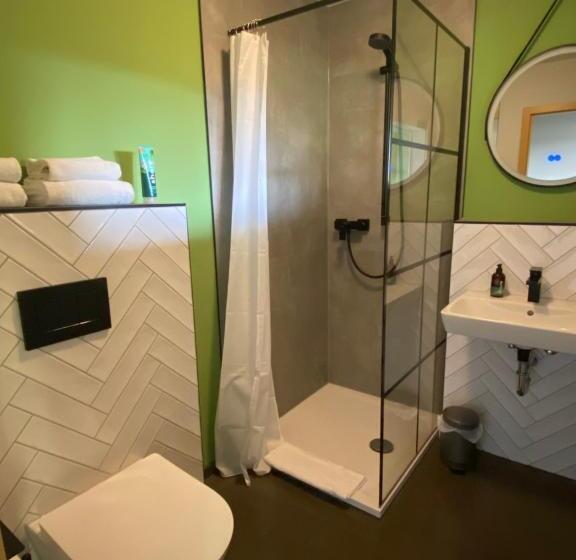 חדר סטנדרט לשלושה, Gästehaus & Café Leeze