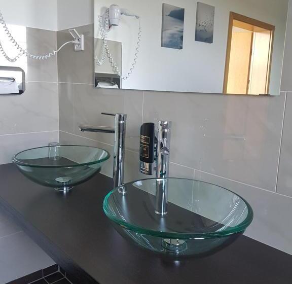 סוויטה משפחתית, Weltmann`s Hotel & Restaurant