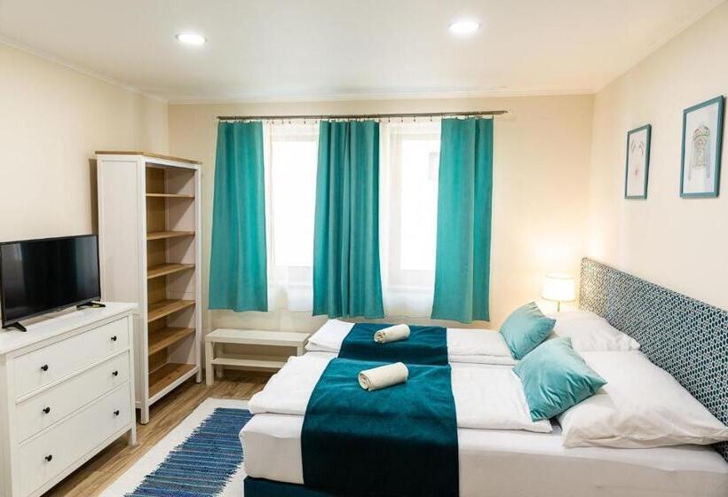 ファミリールーム, Solegutta