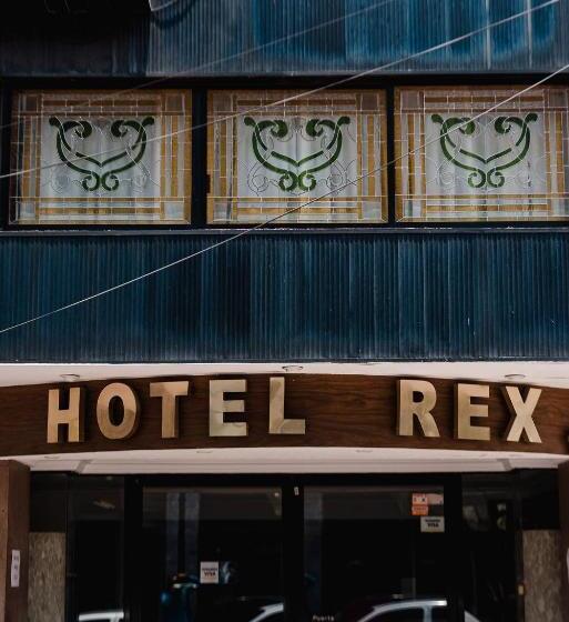 四人标准间, Rex