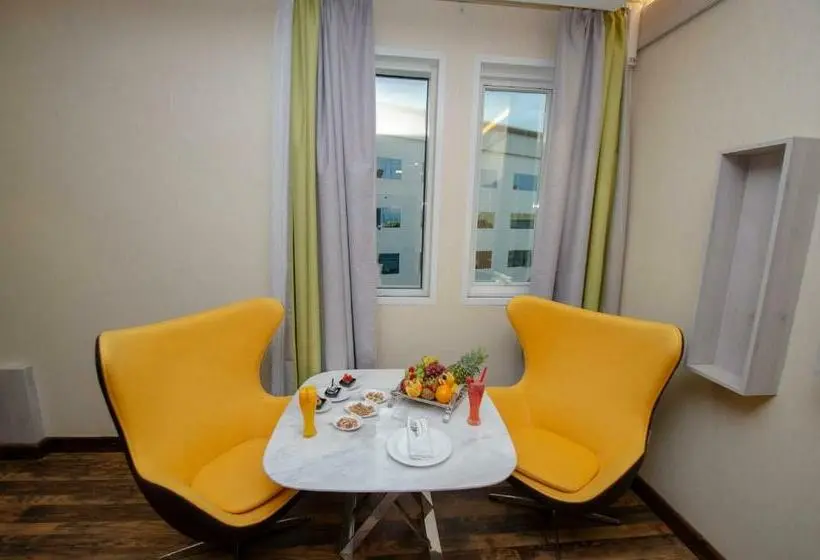 اتاق استاندارد با چشم‌انداز شهر, The District Hotel Najran
