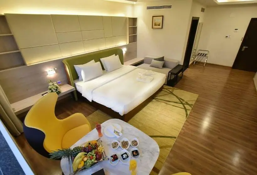 اتاق لوکس با چشم‌انداز شهر, The District Hotel Najran