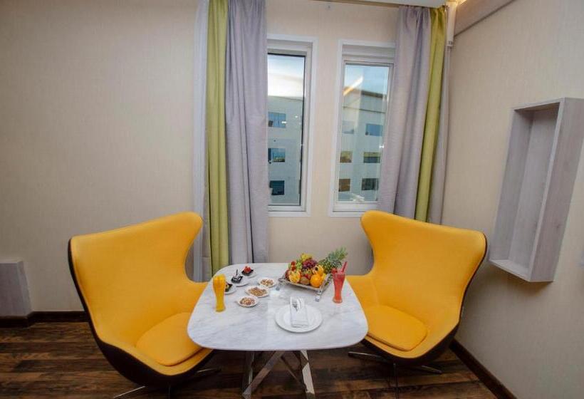 Номер Стандарт Вид на Сад, The District Hotel Najran