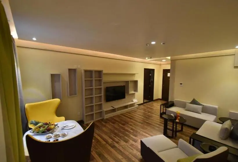 سوییت اجرایی, The District Hotel Najran