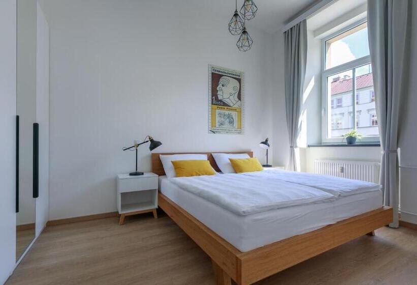 带2个卧室的公寓, Avantgarde Apartments