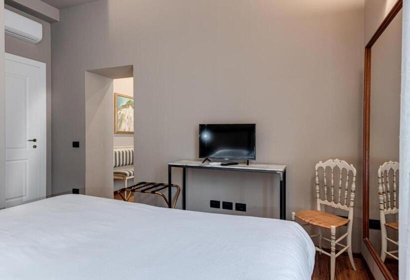 غرفة قياسية مطلة على المدينة, B&b L' Orangerie