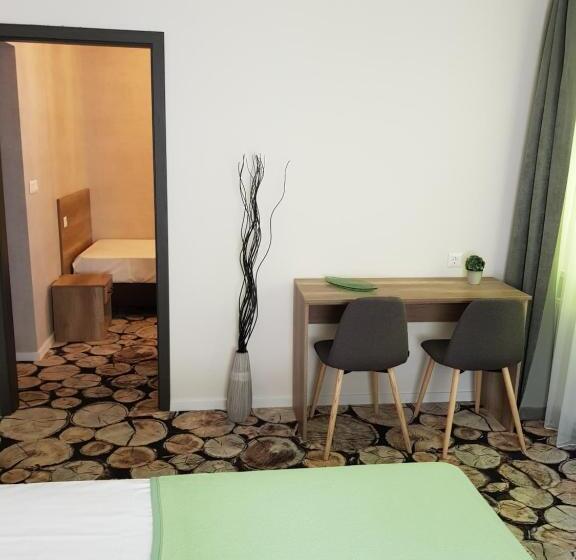 סוויטה משפחתית, Erdővarázs Panzió