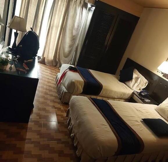 اتاق لوکس با تخت بزرگ, Al Safina