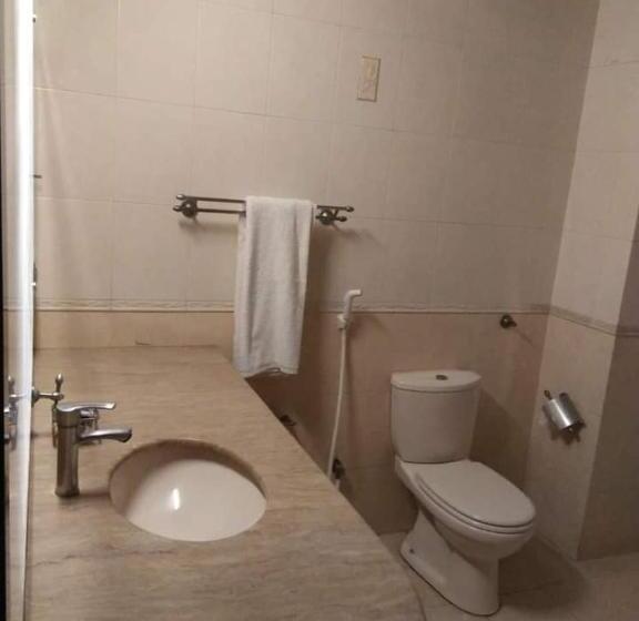 اتاق لوکس با تخت بزرگ, Al Safina