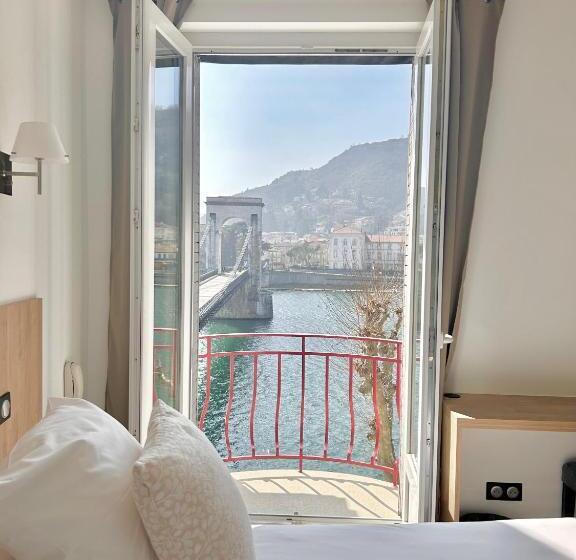 غرفة قياسية مطلّة علي النهر, Hôtel Les Deux Coteaux