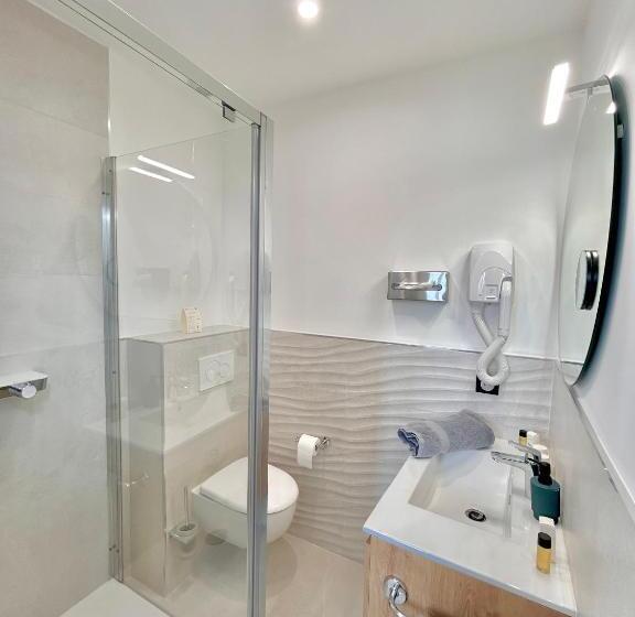 Номер Комфорт, Hôtel Les Deux Coteaux