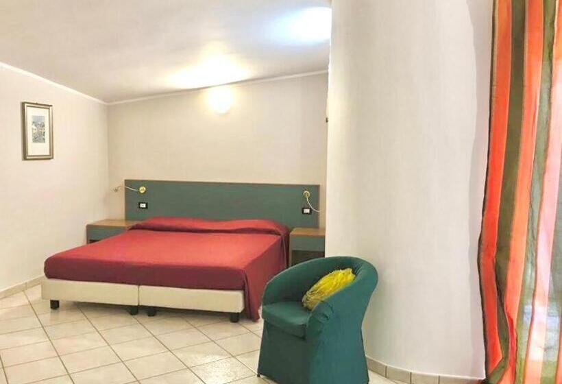 标准三人间, Paradiso