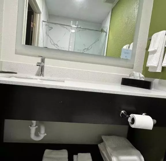 Standard Neljän Hengen Huone, Sleep Inn & Suites Salina I 135