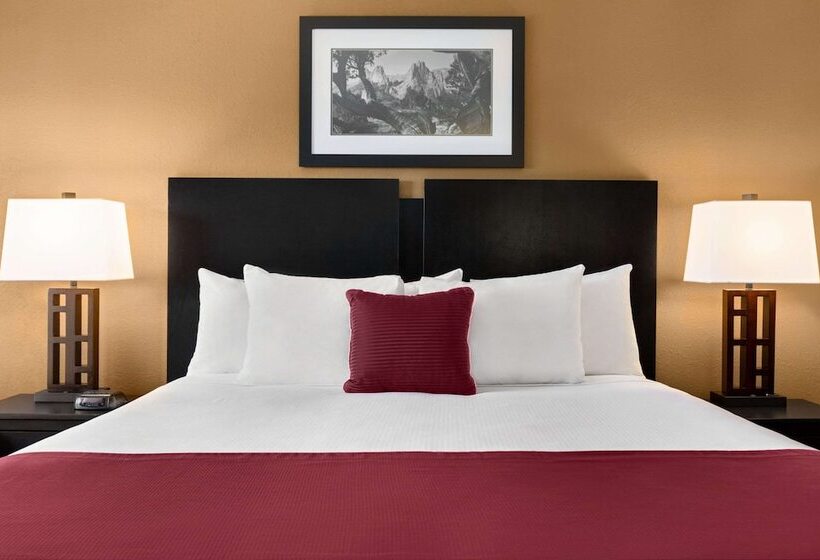 غرفة قياسية سرير كينج, Baymont By Wyndham Cortez