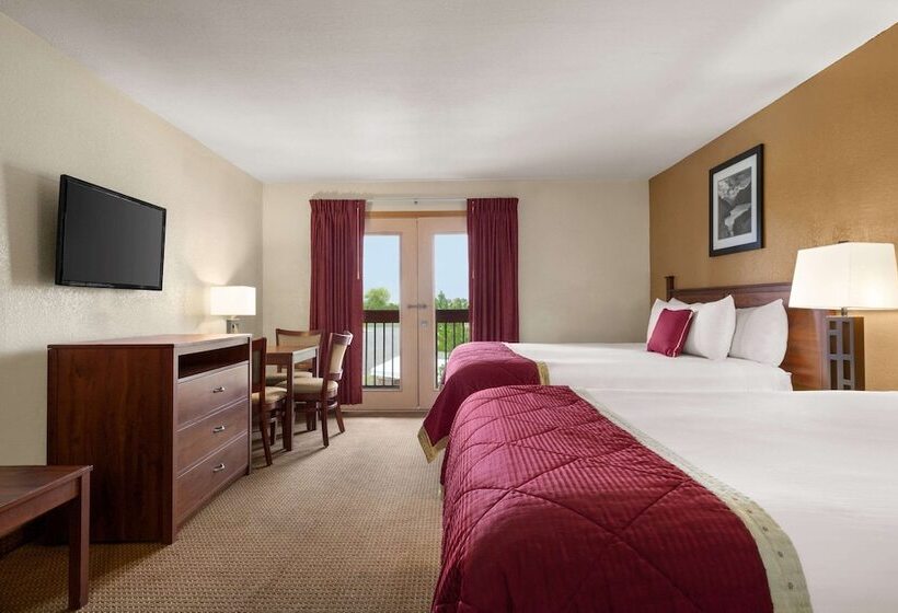 غرفة ديلوكس سرير كينج, Baymont By Wyndham Cortez