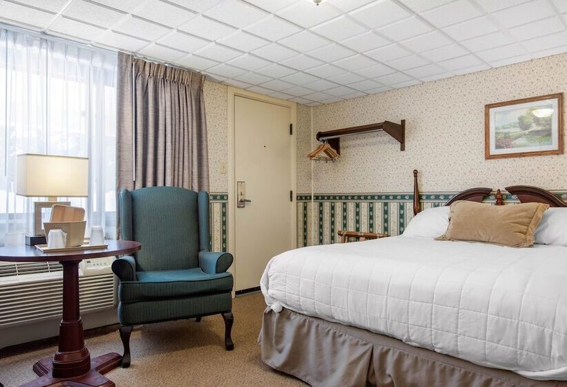 غرفة عائلية, Coachman Inn