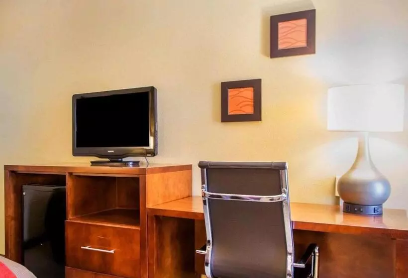 キングサイズベッドのスタンダードルーム, Comfort Inn Dayton  Huber Heights