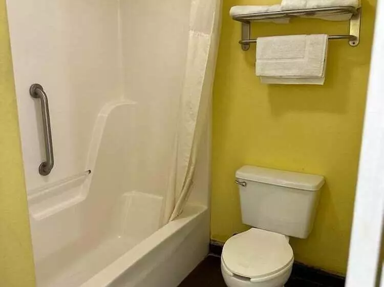 ２ダブルベッドのスタンダードルーム, Econo Lodge
