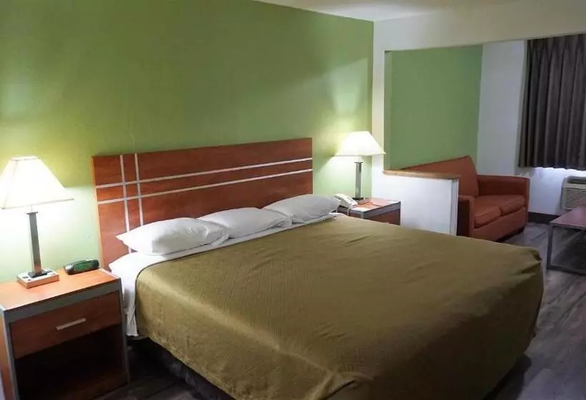 キングサイズベッドのスイートルーム, Econo Lodge & Suites