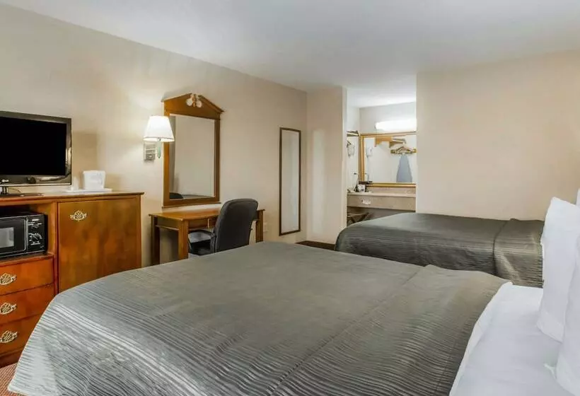 ２ダブルベッドのスタンダードルーム, Quality Inn Reidsville Hwy 29