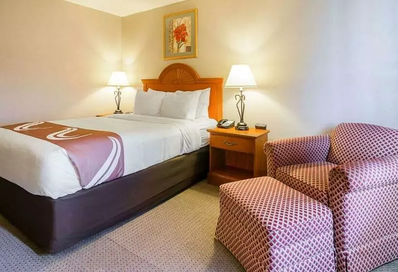 スタンダードルーム, Quality Inn Sidney I80