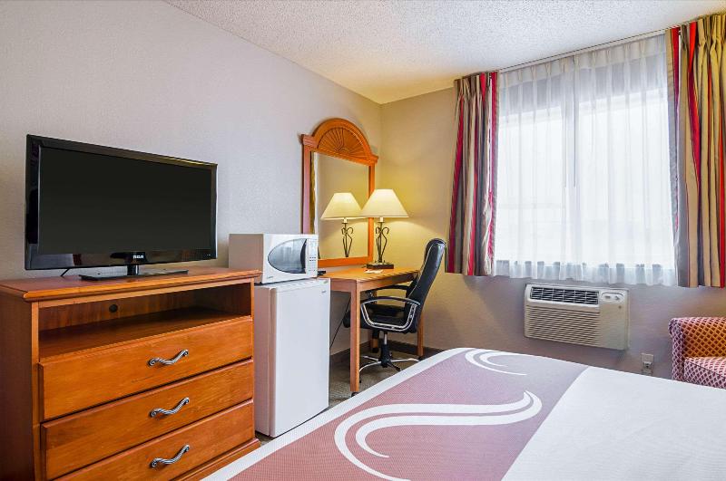 Номер Стандарт, Quality Inn Sidney I80
