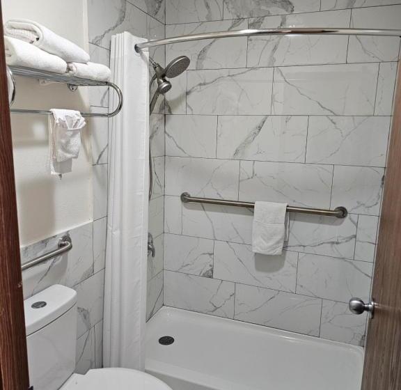 Стандартный Номер Кровать Кинг, Rodeway Inn