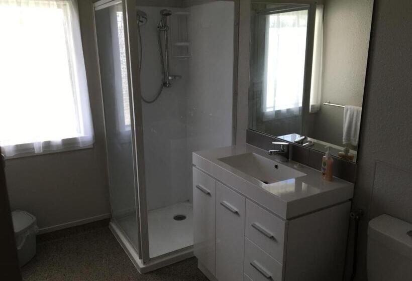 בקתה סטנדרטית, Sapphire Springs Holiday Park And Thermal Pools