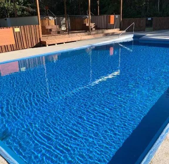 浴室共有ファミリールーム, Sapphire Springs Holiday Park And Thermal Pools