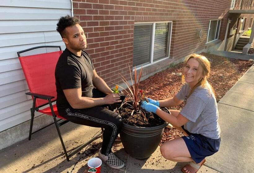 Апартаменты 1 Спальня, The Wing At Kingston East