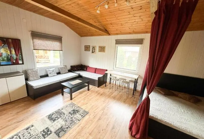 اتاق استاندارد چهار تخته, Ramybės Kampelis