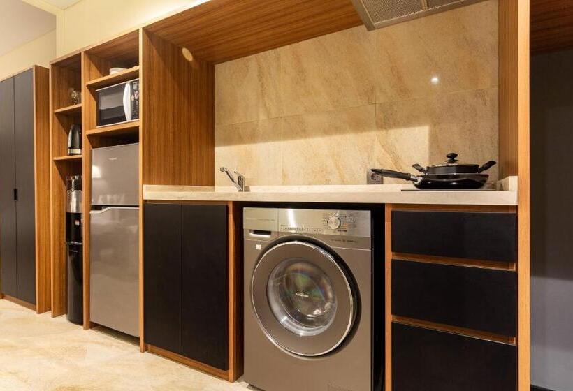 스탠다드 룸, Isoras Cikarang