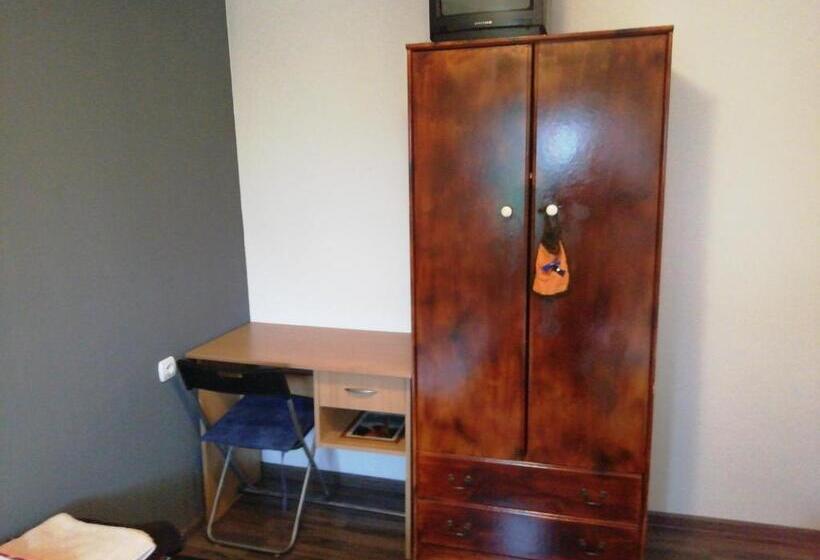 اتاق استاندارد با چشم‌انداز دریاچه, Angelinin Konak