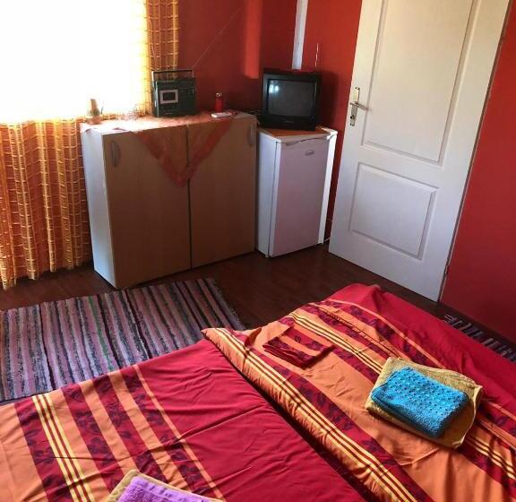 اتاق خانوادگی, Angelinin Konak