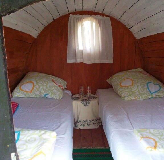 بانگلوی استاندارد, Angelinin Konak