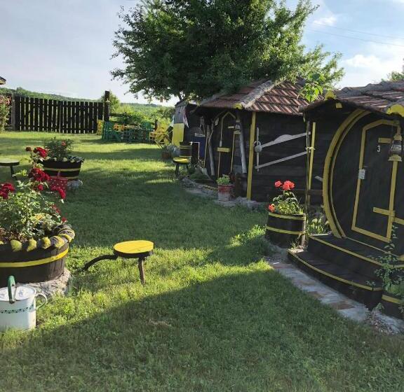 بانگلوی استاندارد, Angelinin Konak