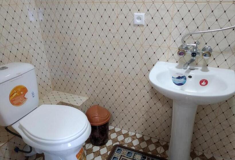 غرفة قياسية ثلاثية, Madina Mehribon Welcome To Bukhara