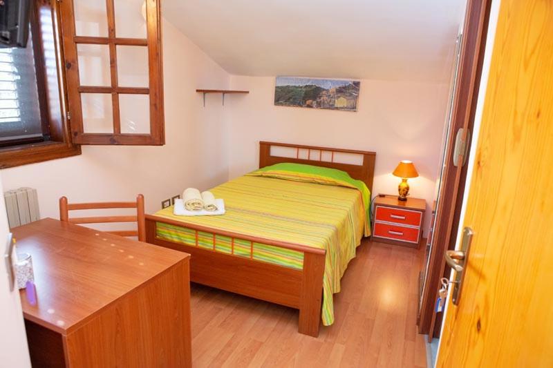 스탠다드 싱글 룸, Il Dunnè