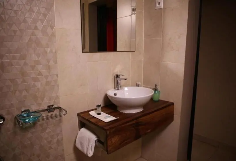 سوییت سوپریور, Au Bord De L'eau