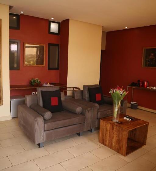 سوئیت 2 خوابه, Au Bord De L'eau