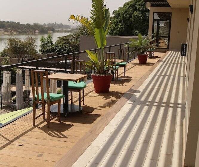 سوییت سوپریور, Au Bord De L'eau