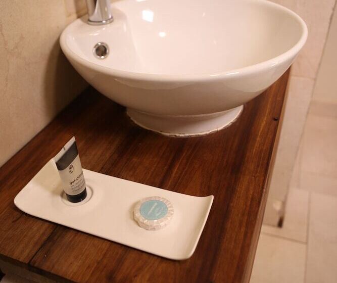 سوییت سوپریور, Au Bord De L'eau