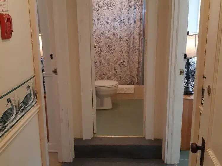 スイート, Miners Bay Lodge