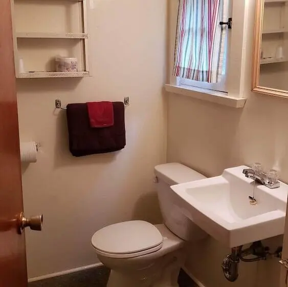 ３ベッドルームハウス, Miners Bay Lodge