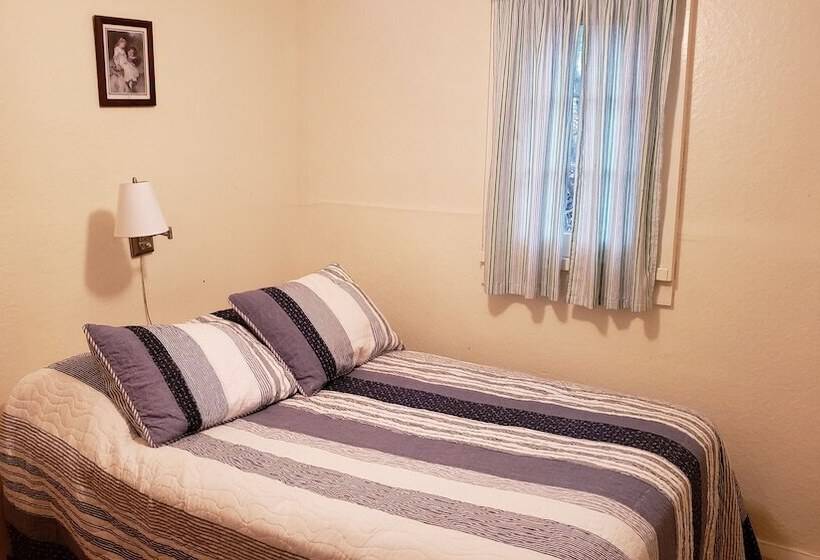 Дом 3 Спальни, Miners Bay Lodge