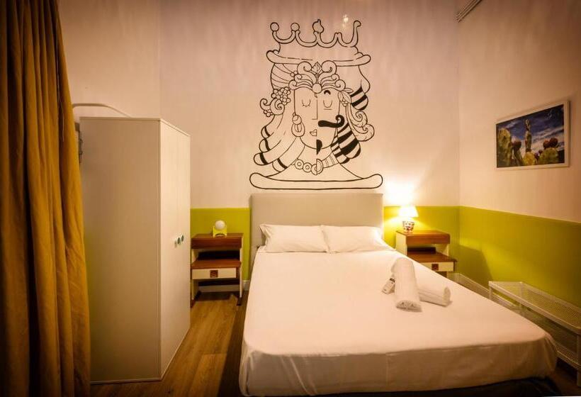 غرفة قياسية, The Yard Hostel