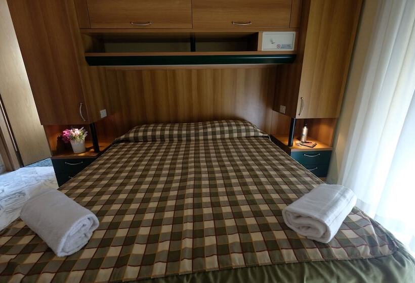 标准间, B&b Pescofalcone