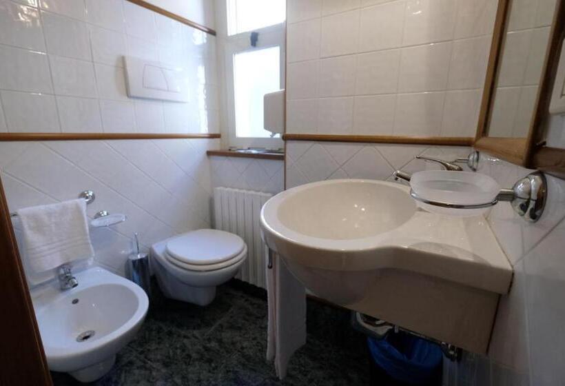 家庭间, B&b Pescofalcone