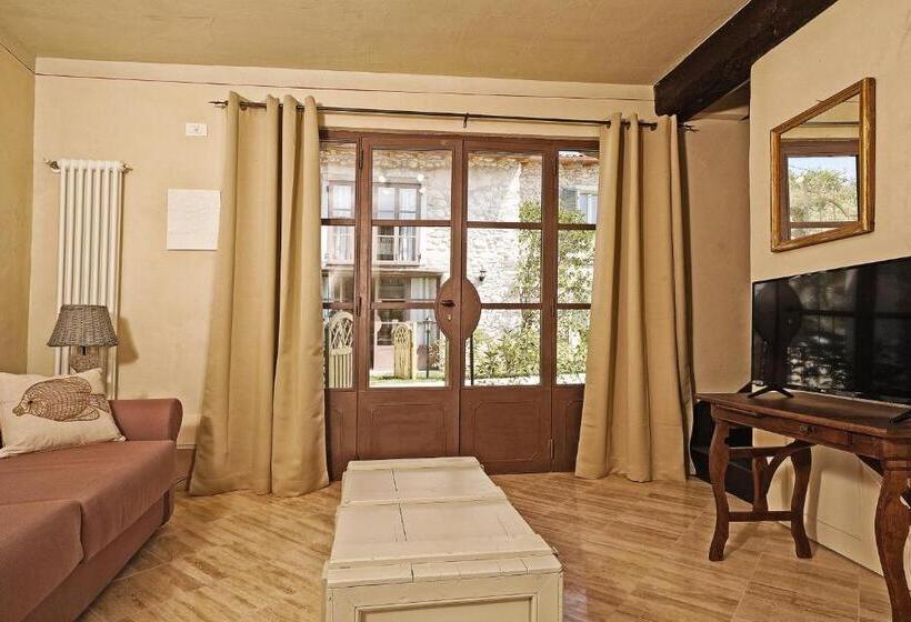 דירת חדר, Dogoli Country Apartments