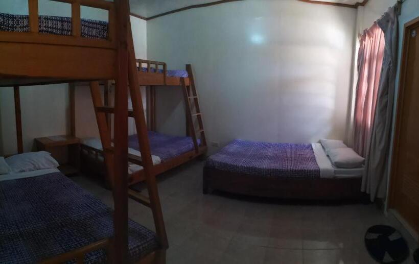 Семейный Номер, Rusty Nail Inn And Cafe